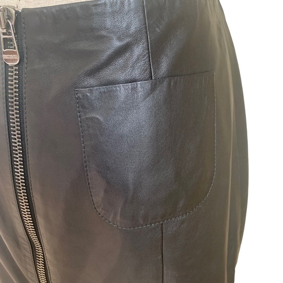 Paule Ka Black Leather Pencil Skirt with Zipper Detail size 38 - Picture 6 of 10